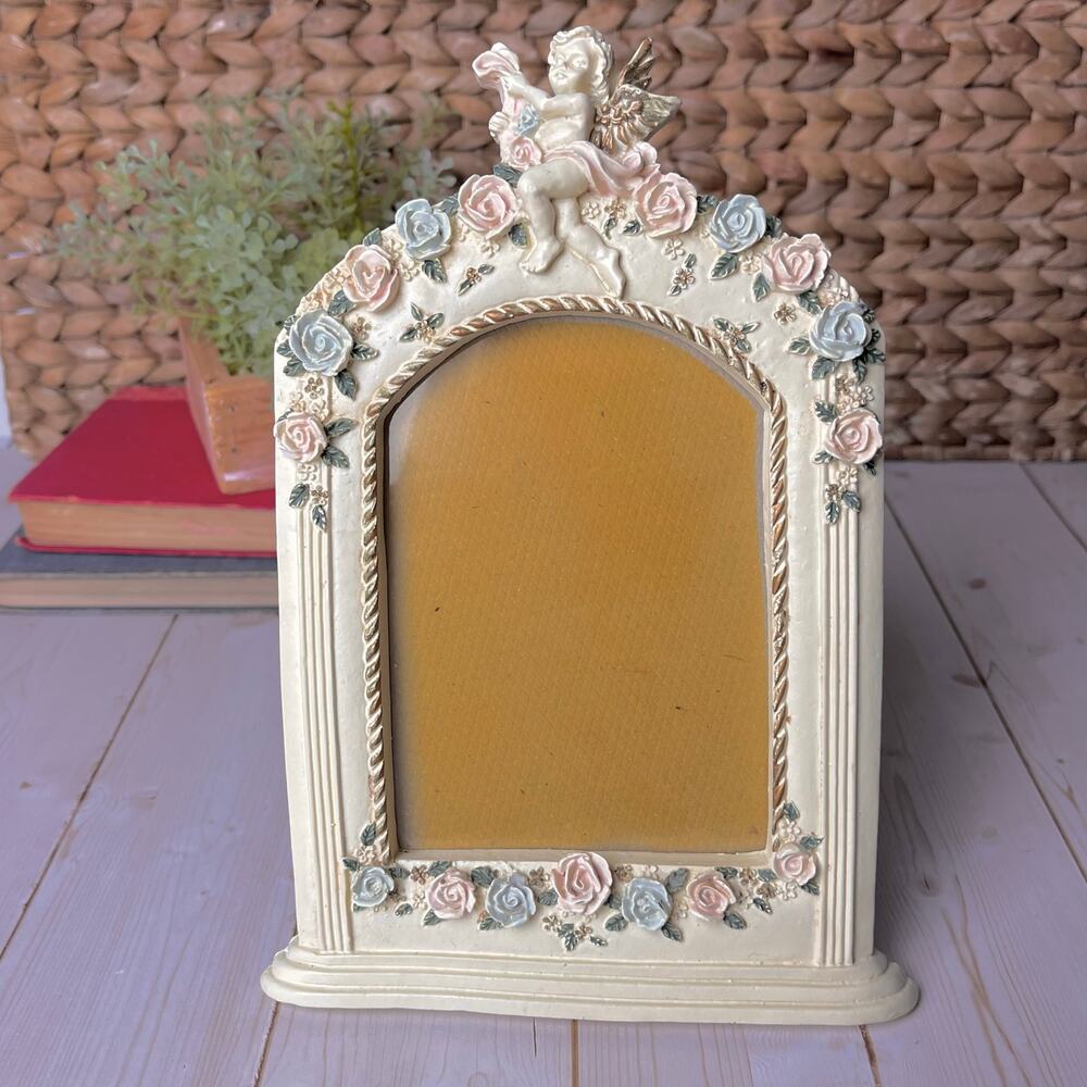 Vintage 90s Cherub Roses Resin Picture Frame Arch Opening Cream w/ Gold Accents